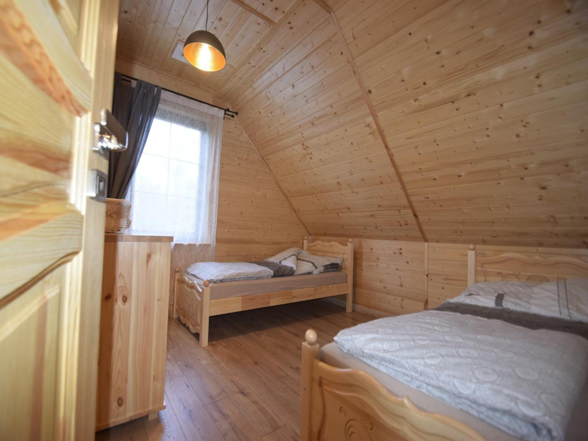 Wooden Holiday Home In Skrzynia With Terrace Osiek  ภายนอก รูปภาพ