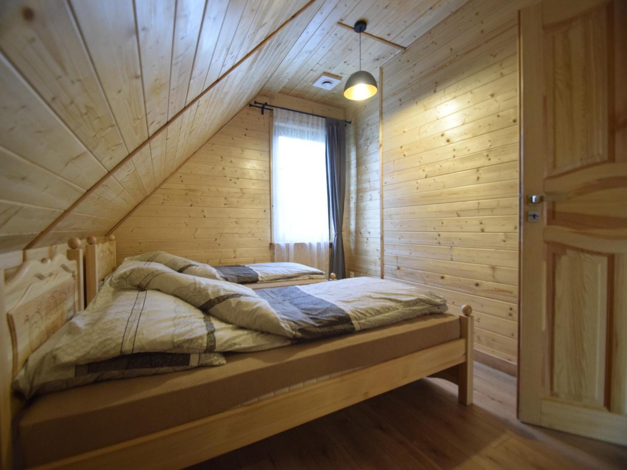 Wooden Holiday Home In Skrzynia With Terrace Osiek  ภายนอก รูปภาพ