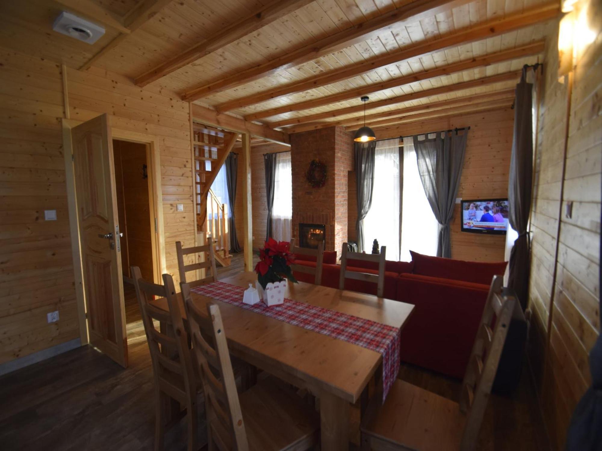 Wooden Holiday Home In Skrzynia With Terrace Osiek  ภายนอก รูปภาพ