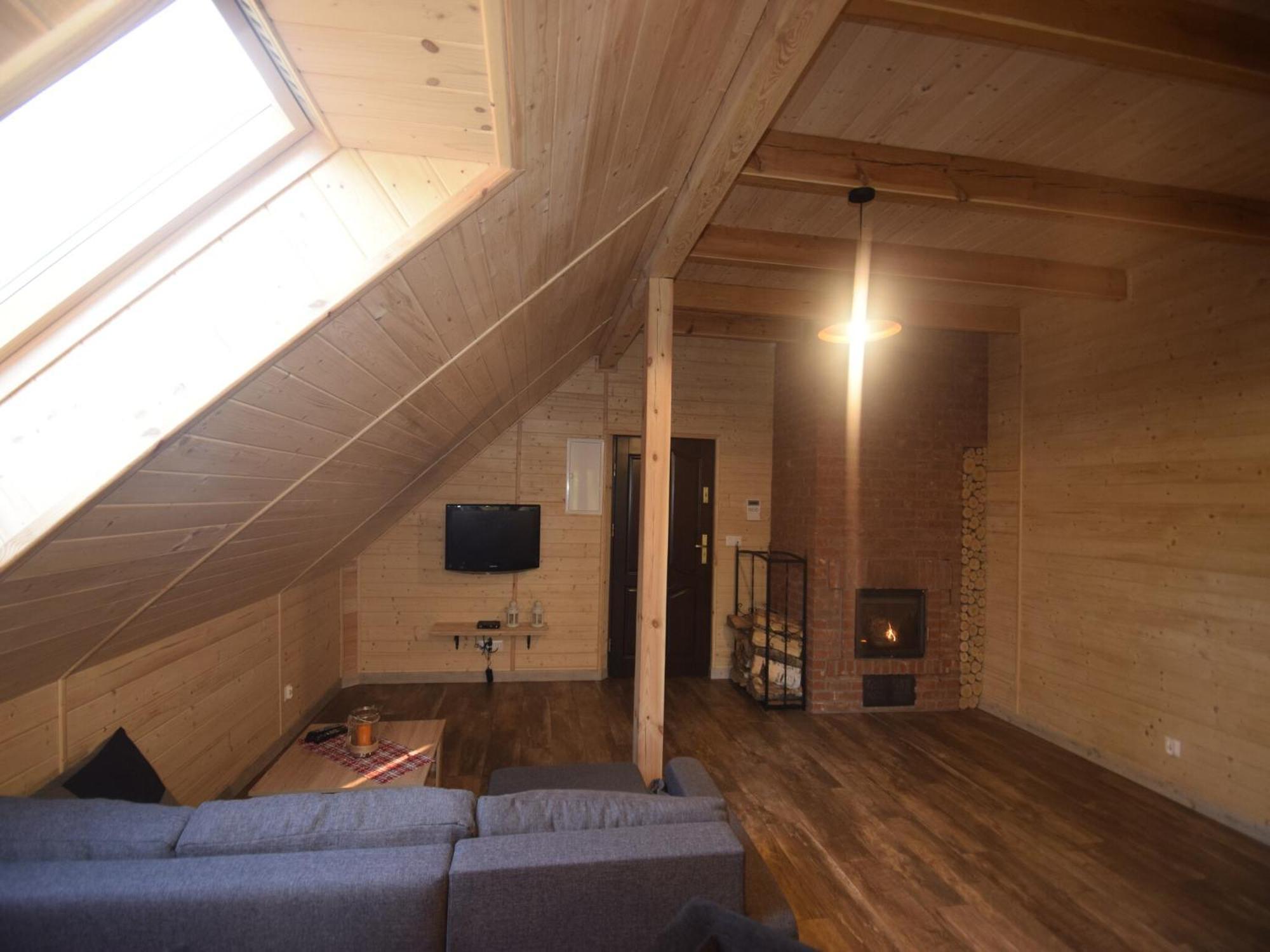 Wooden Holiday Home In Skrzynia With Terrace Osiek  ภายนอก รูปภาพ