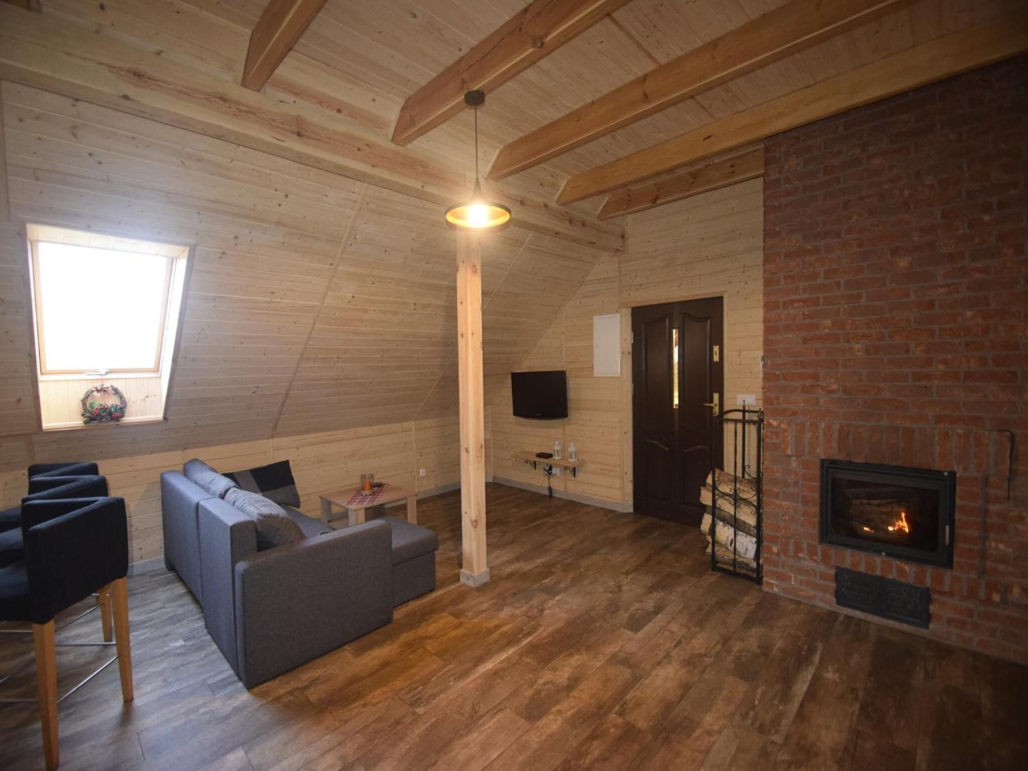 Wooden Holiday Home In Skrzynia With Terrace Osiek  ภายนอก รูปภาพ