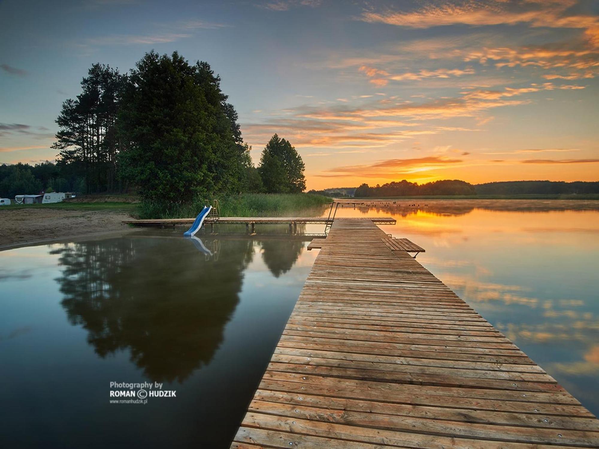 Wooden Holiday Home In Skrzynia With Terrace Osiek  ภายนอก รูปภาพ