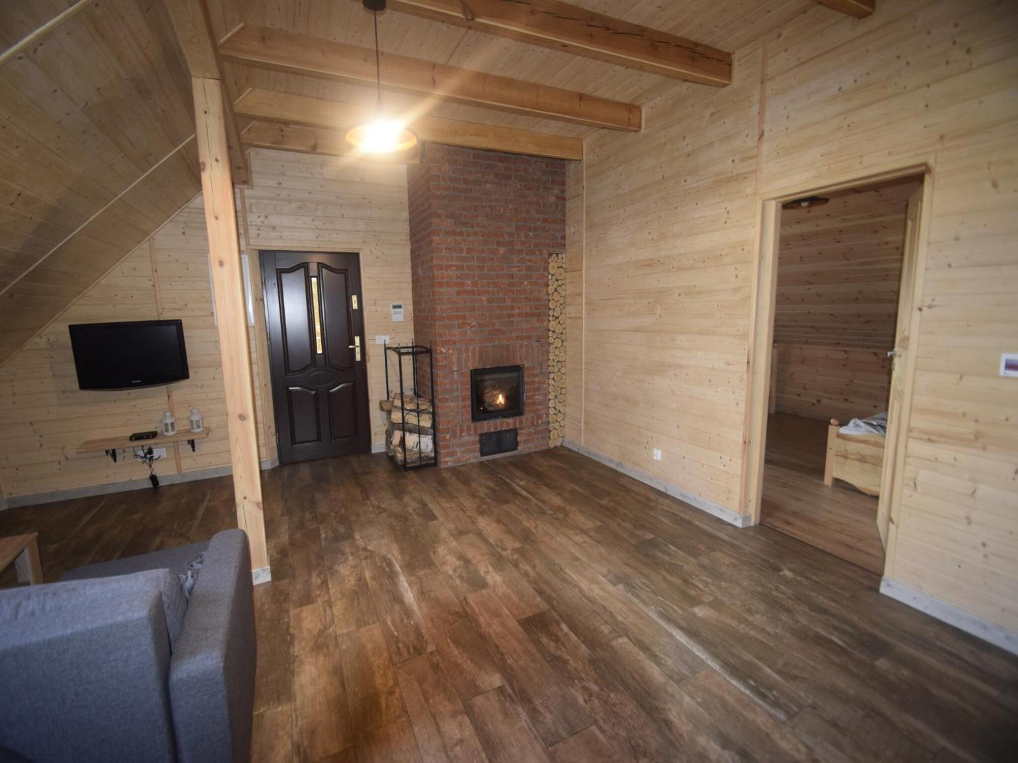 Wooden Holiday Home In Skrzynia With Terrace Osiek  ภายนอก รูปภาพ