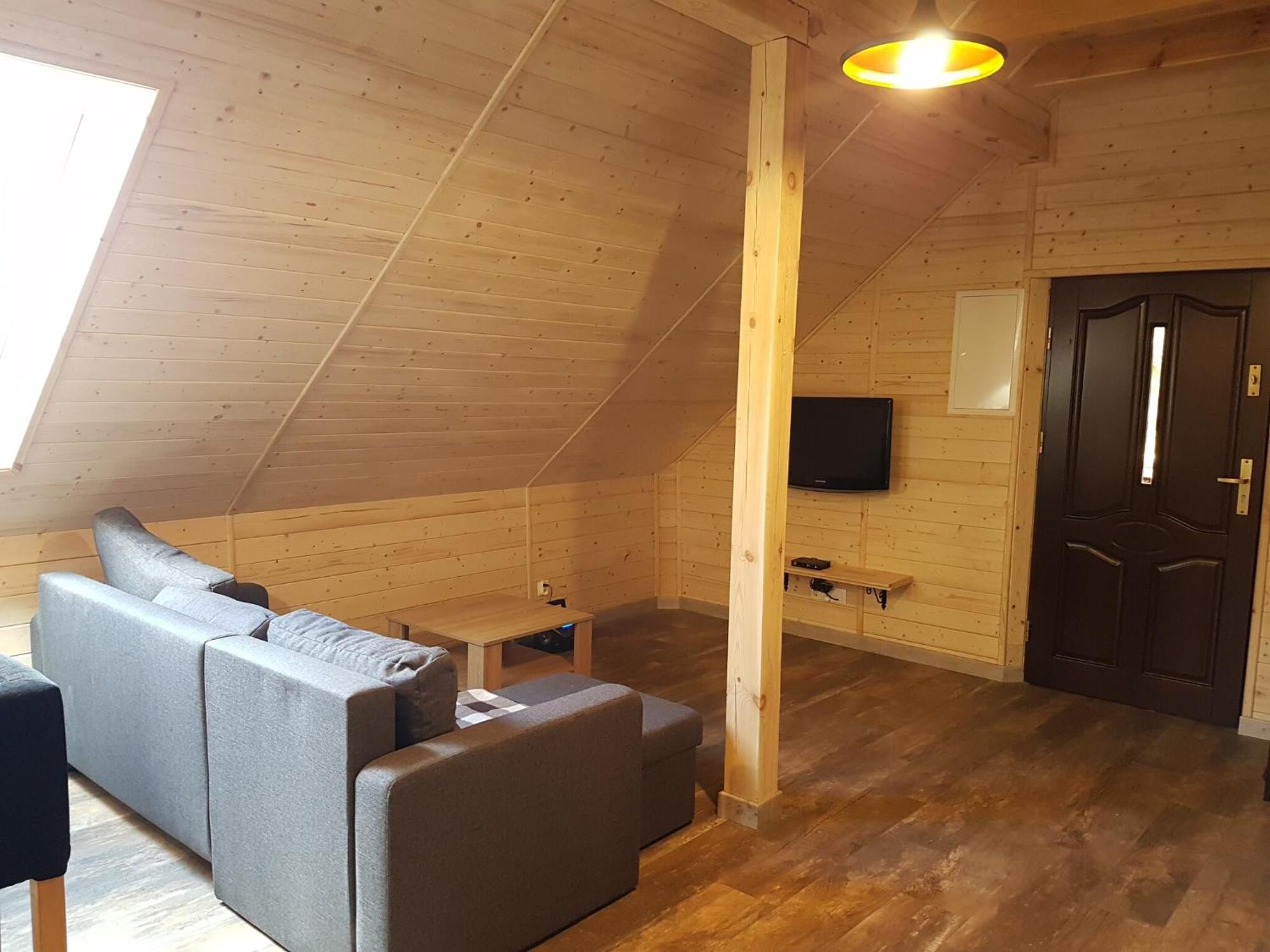 Wooden Holiday Home In Skrzynia With Terrace Osiek  ภายนอก รูปภาพ